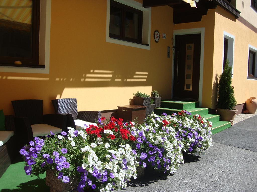 Bed and Breakfast Haus Sonnschein Sölden Exterior foto