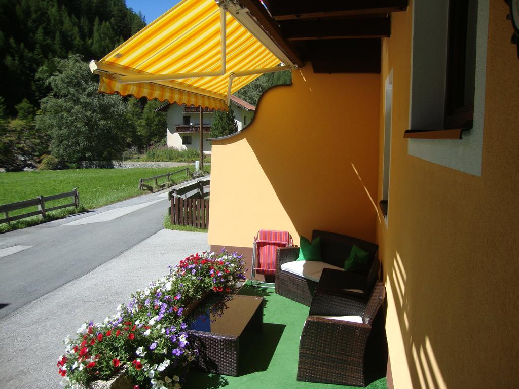 Bed and Breakfast Haus Sonnschein Sölden Exterior foto